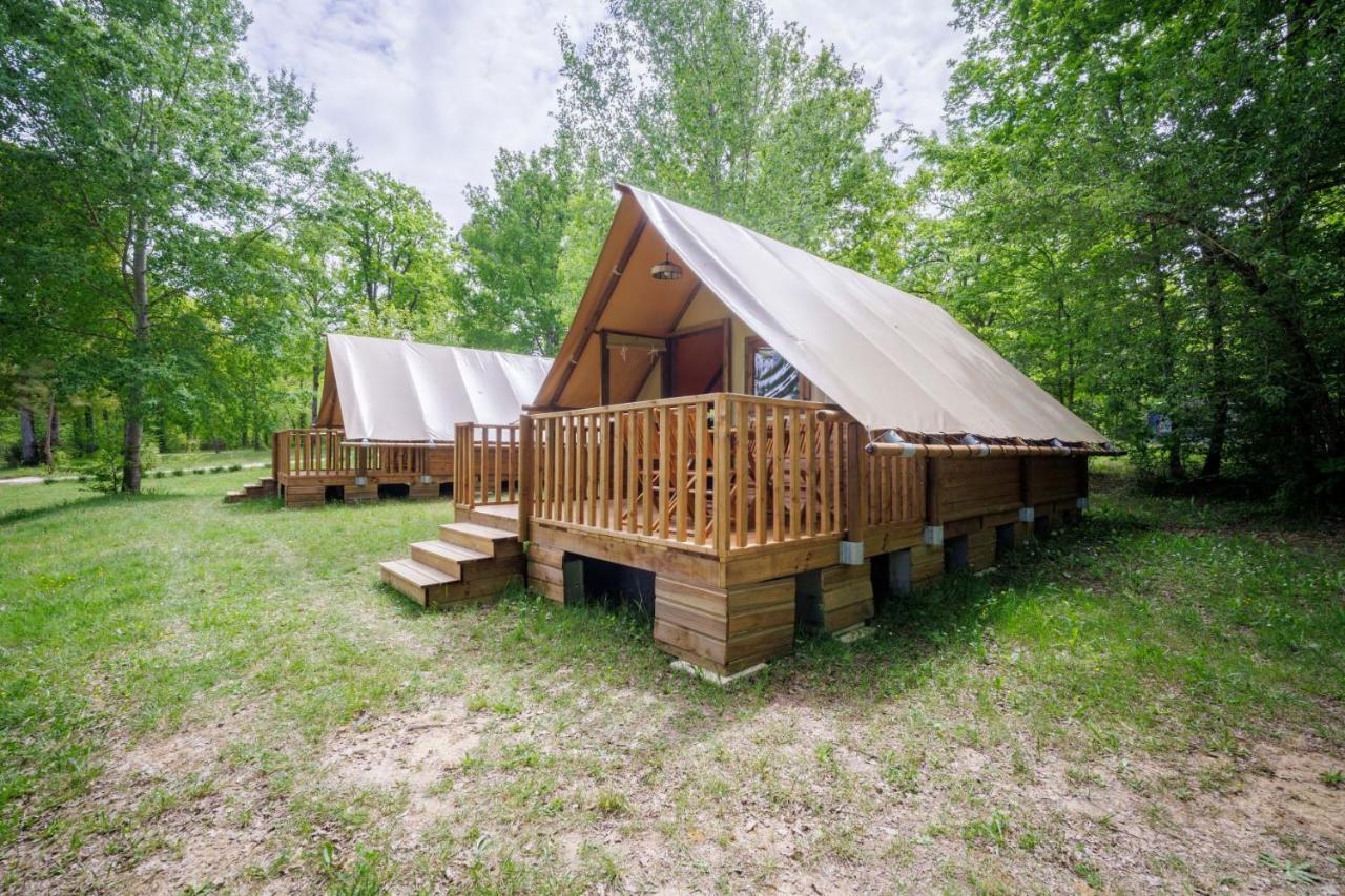 La Clairiere - Ecolieu De Vacances Lamothe-Fenelon エクステリア 写真