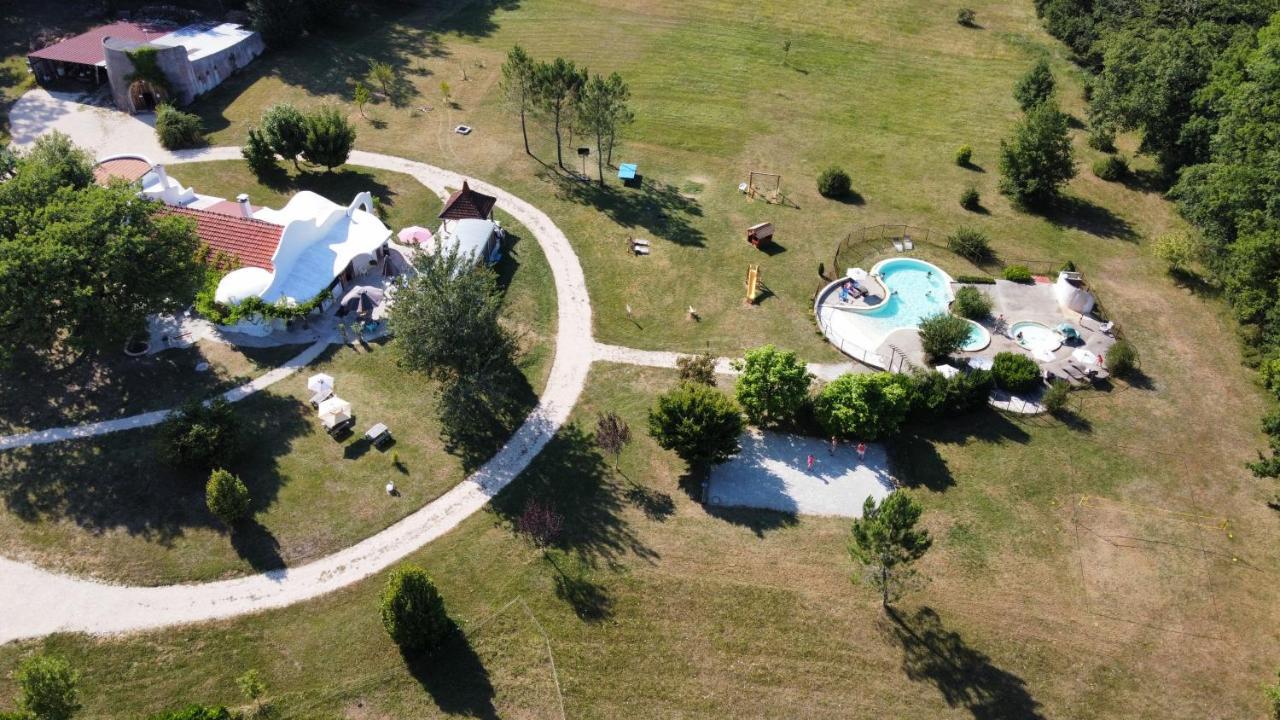 La Clairiere - Ecolieu De Vacances Lamothe-Fenelon エクステリア 写真