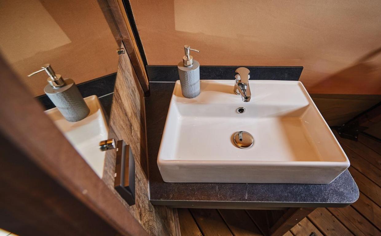 La Clairiere - Ecolieu De Vacances Lamothe-Fenelon 部屋 写真