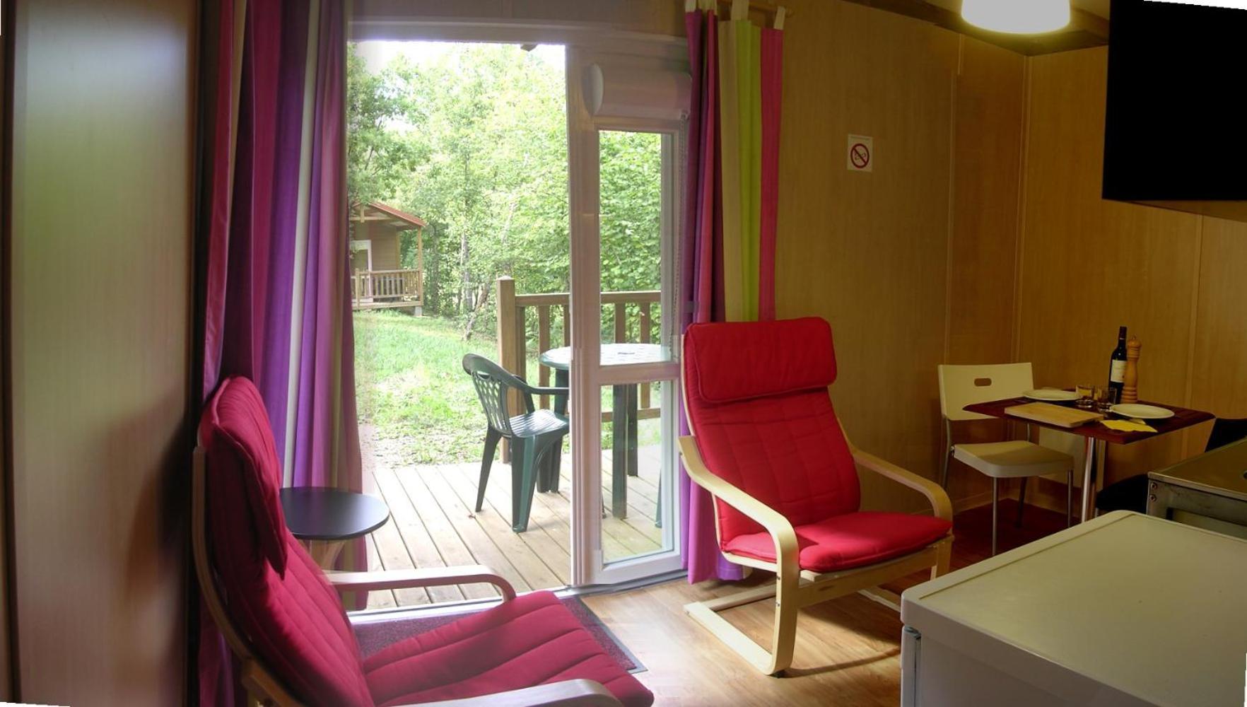 La Clairiere - Ecolieu De Vacances Lamothe-Fenelon 部屋 写真